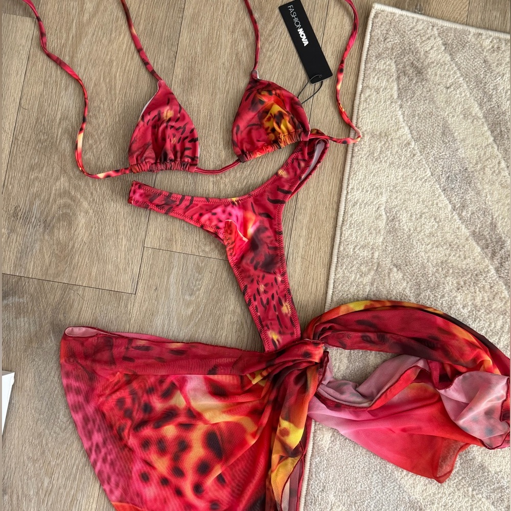 Fashion Nova Sultry Tropics 3 Piece Bikini Sarong Set
